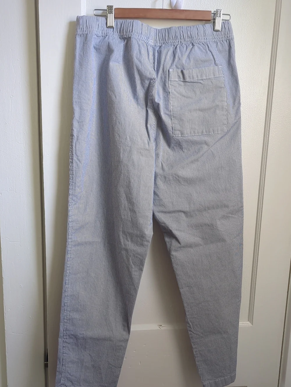 Uniqlo Men's Light Blue Seersucker Chinos